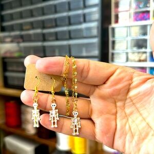 Necklace and earrings